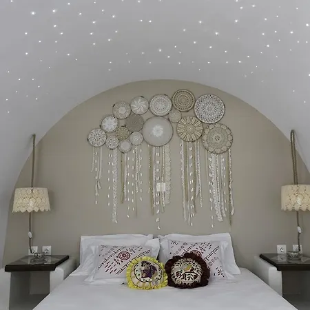 Gorgona Traditional 1 *